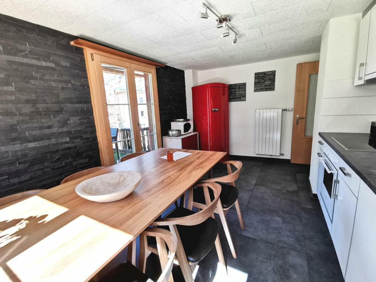 Apartments Chalet Tatyana Leukerbad Eksteriør bilde